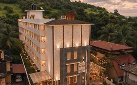 Hue Guh The Porto Candolim