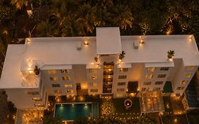 Hue Guh The Porto Candolim